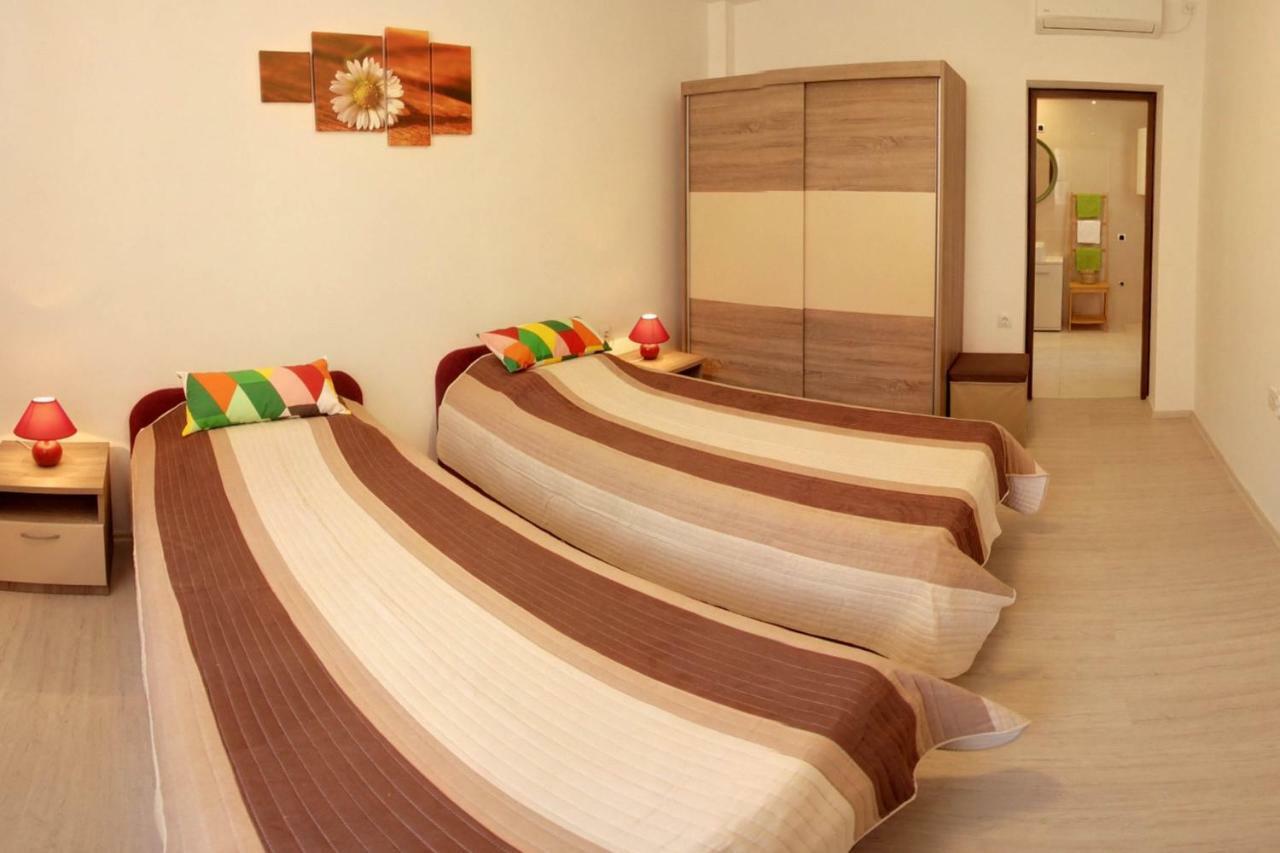 Lusyhouse Villa Póla Kültér fotó