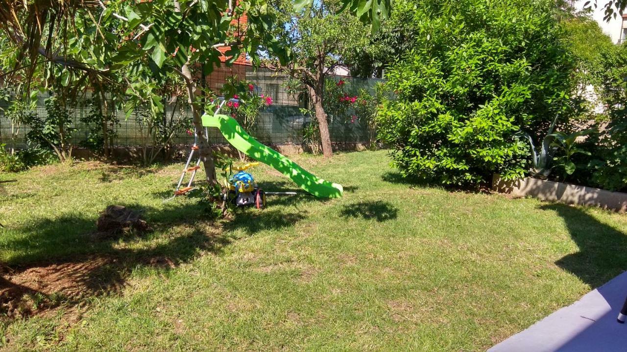 Lusyhouse Villa Póla Kültér fotó