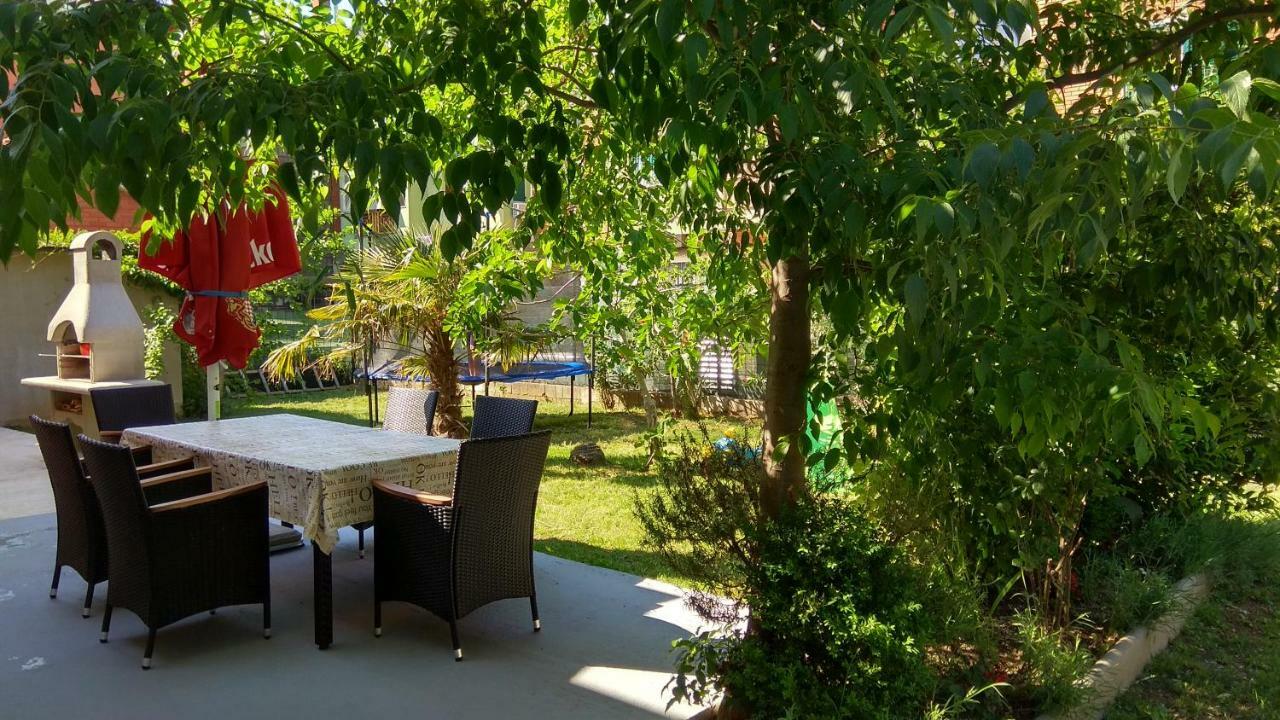Lusyhouse Villa Póla Kültér fotó